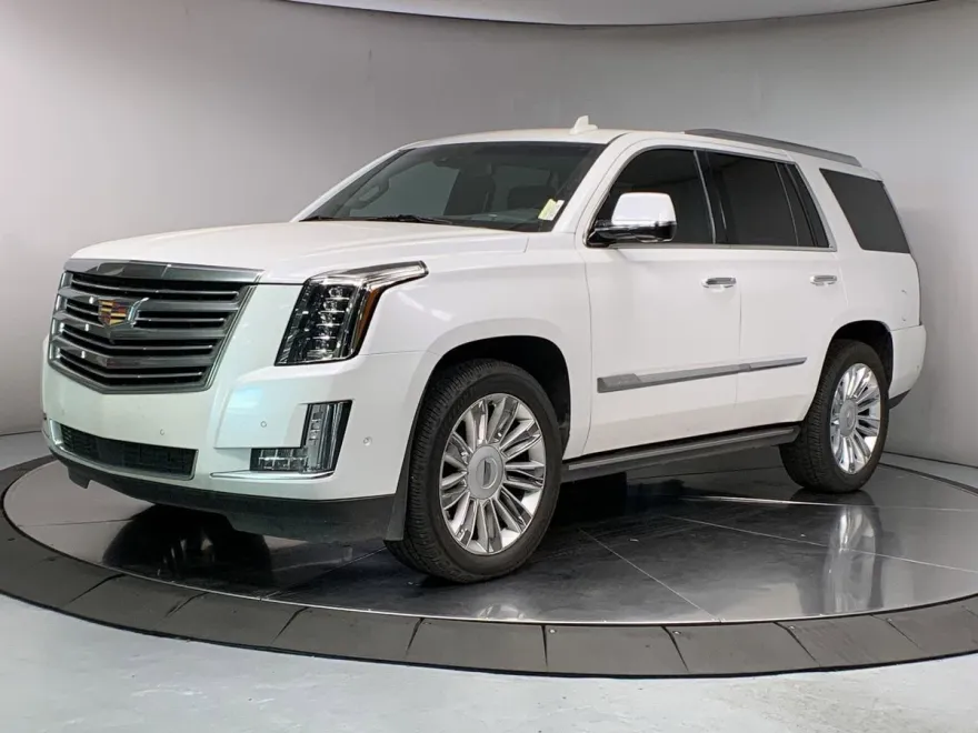 2018 Cadillac Escalade Platinum photo 1