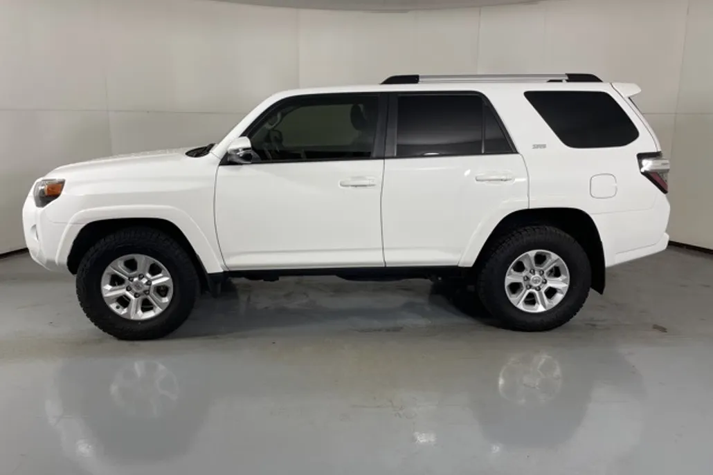 2021 Toyota 4Runner SR5 Premium 4WD photo 1