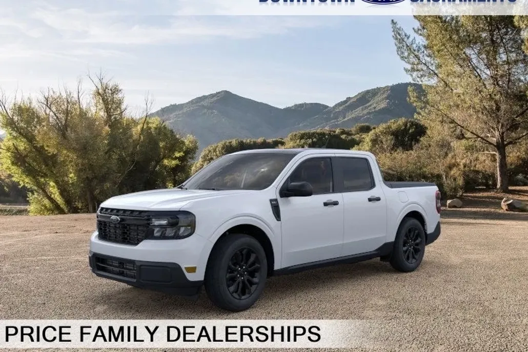 2024 Ford Maverick XLT photo 1