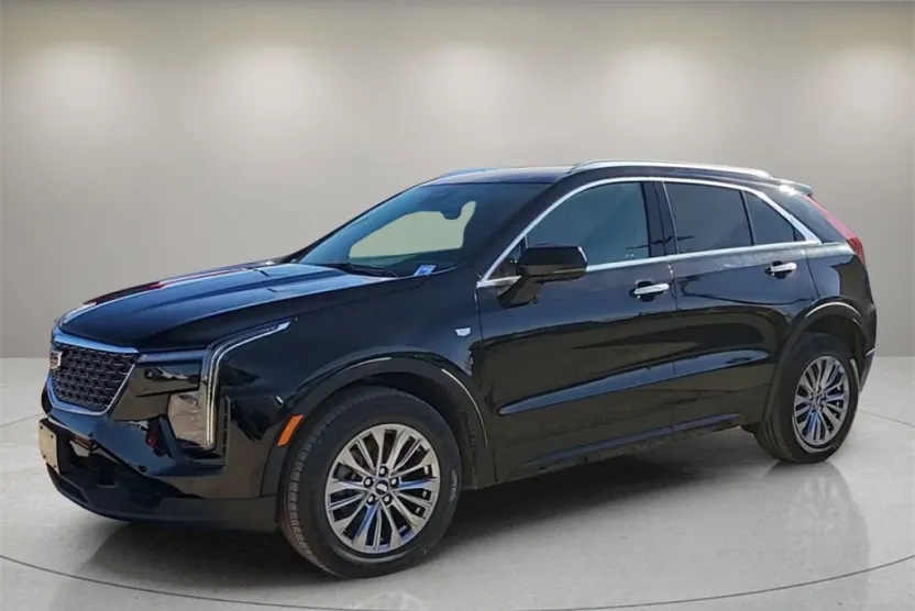 2025 Cadillac XT4 Premium Luxury photo 1
