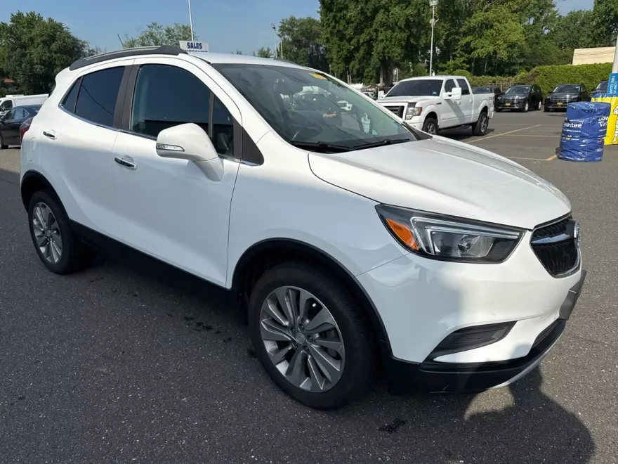2018 Buick Encore Preferred photo 1