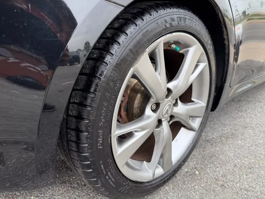 2010 Lexus IS 250 photo 1