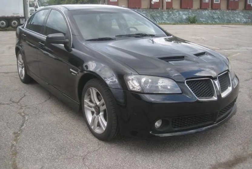 2008 Pontiac G8 Base photo 1