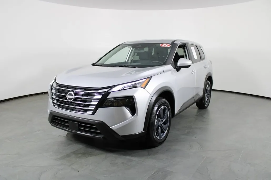 2025 Nissan Rogue SV photo 1