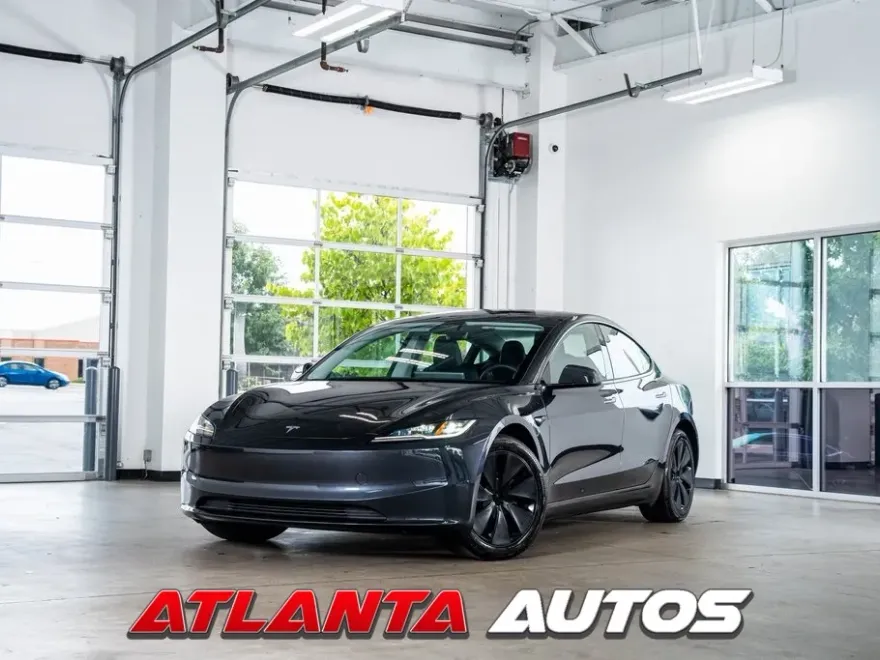 2024 Tesla Model 3 photo 1