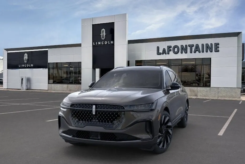 2024 Lincoln Nautilus Black Label photo 1
