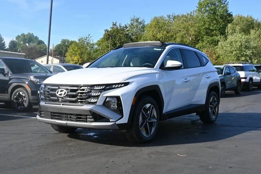 2025 Hyundai Tucson Hybrid SEL Convenience photo 1
