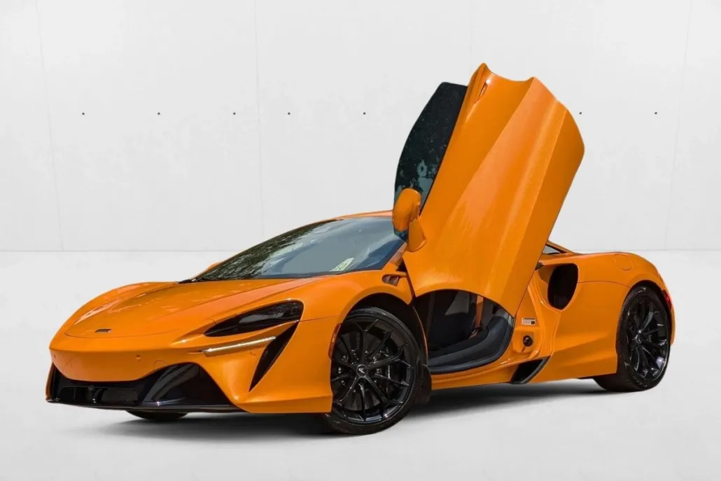 2023 Mclaren ARTURA photo 1