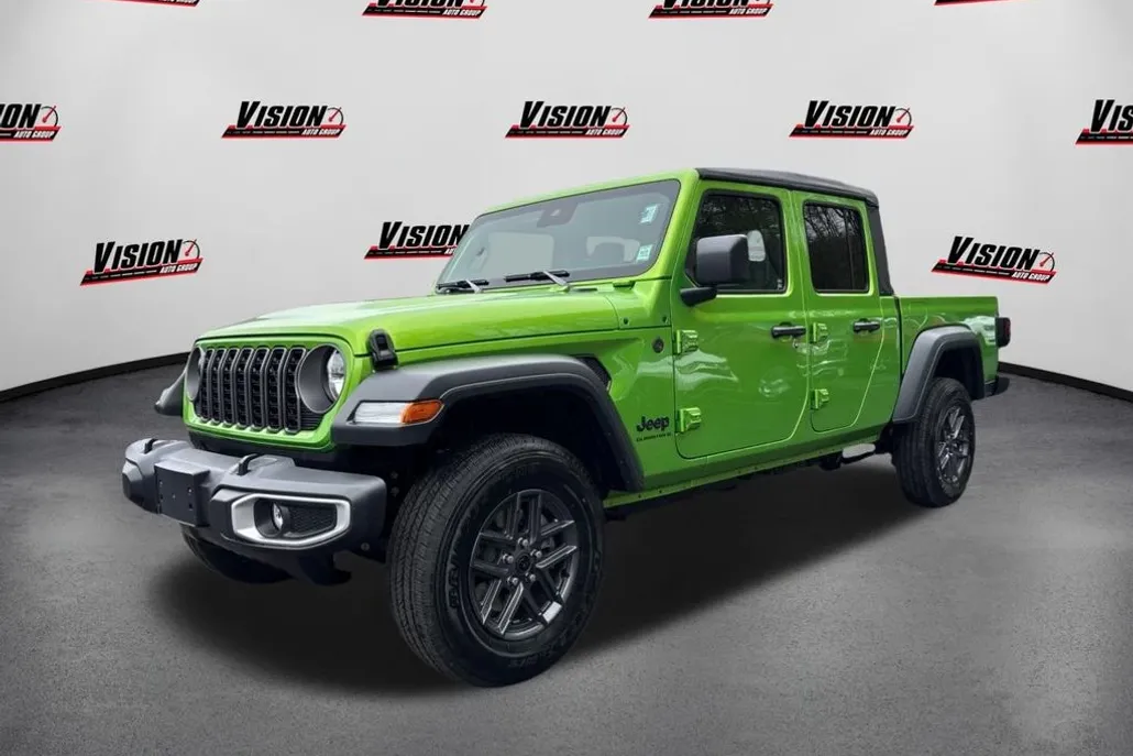 2025 Jeep Gladiator Sport S photo 1