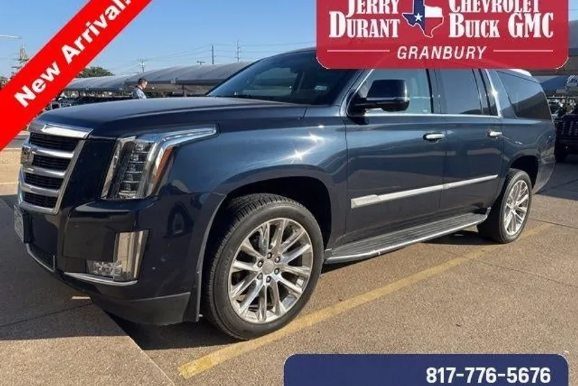 2018 Cadillac Escalade ESV Luxury photo 1