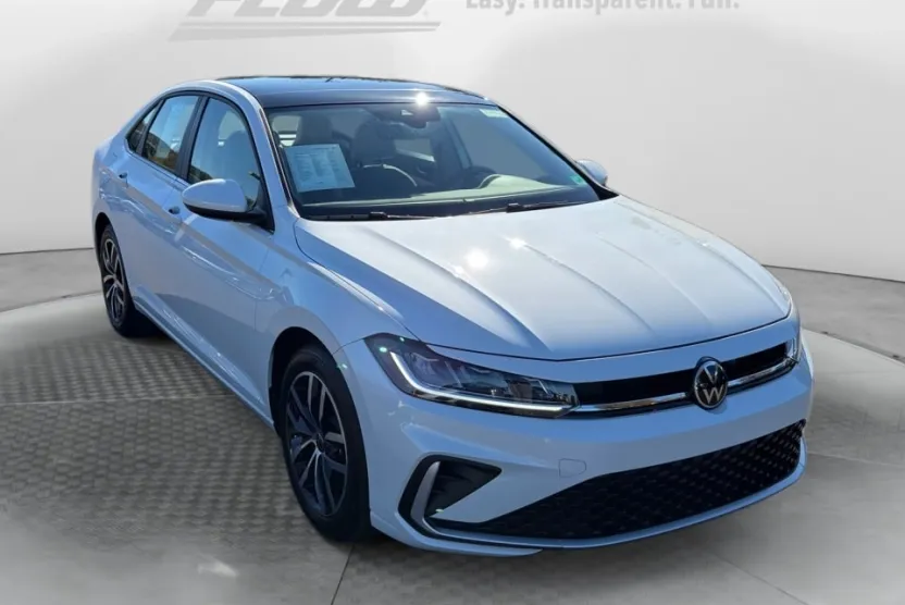 2025 Volkswagen Jetta 1.5T SE photo 1