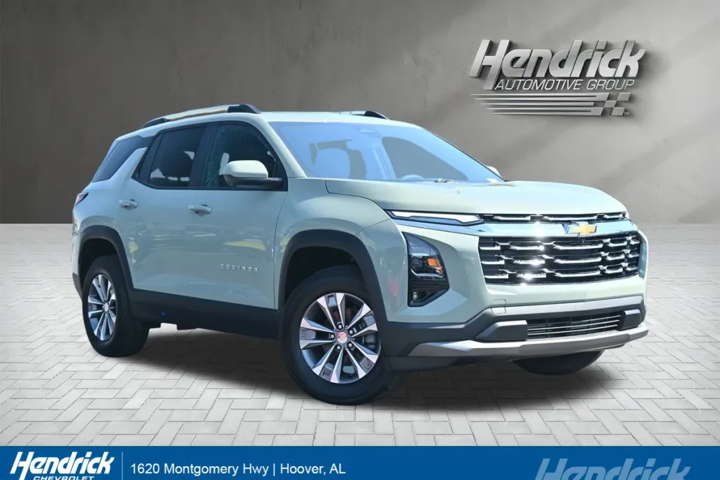 2026 Chevrolet Equinox LT photo 1