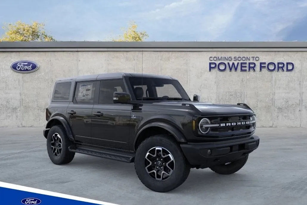 2025 Ford Bronco Outer Banks photo 1