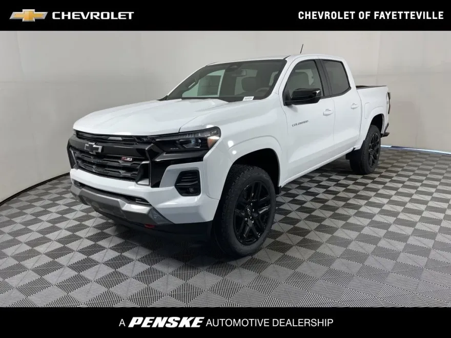 2025 Chevrolet Colorado Z71 photo 1