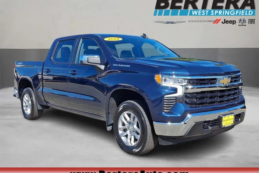 2022 Chevrolet Silverado 1500 LT photo 1
