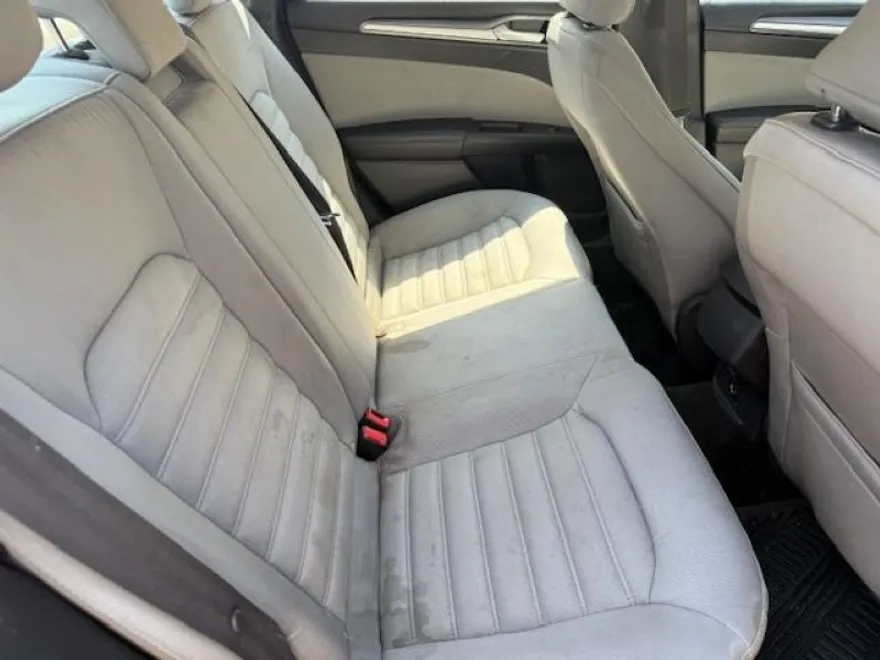 2015 Ford Fusion S photo 1