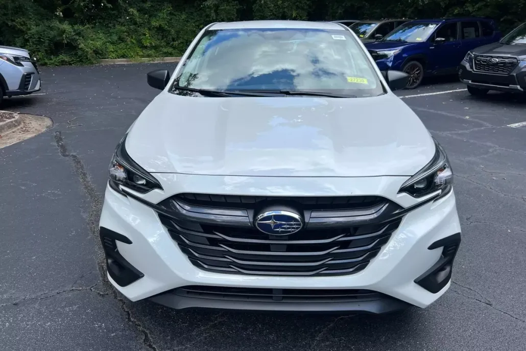 2025 Subaru Legacy Base photo 1