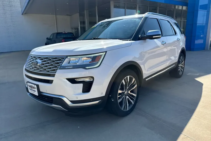 2018 Ford Explorer Platinum photo 1
