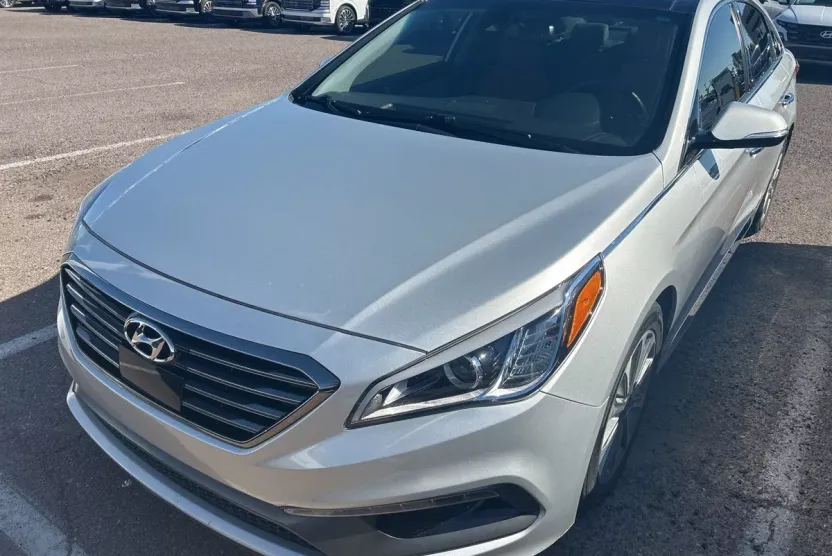 2016 Hyundai Sonata Base photo 1