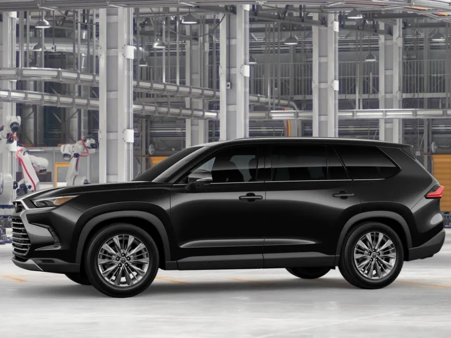 2026 Toyota Grand Highlander Platinum AWD photo 1