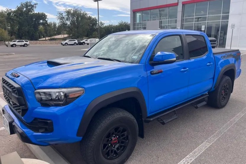 2019 Toyota Tacoma TRD Pro photo 1