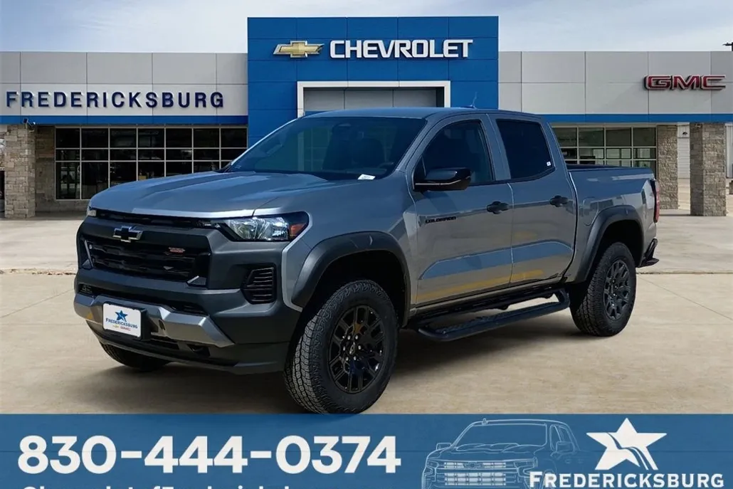 2026 Chevrolet Colorado Trail Boss photo 1