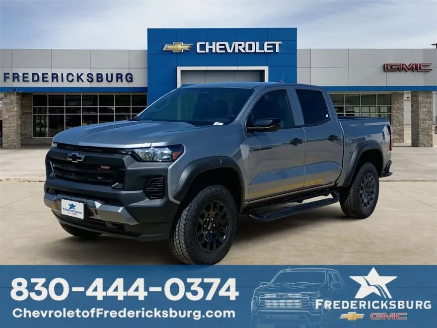 2026 Chevrolet Colorado Trail Boss photo 1