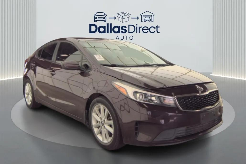 2017 Kia Forte LX photo 1