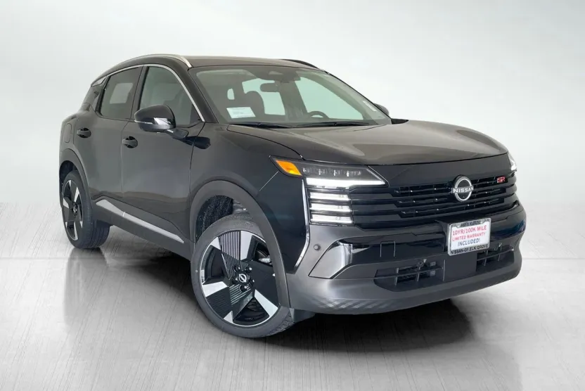 2025 Nissan Kicks SR photo 1