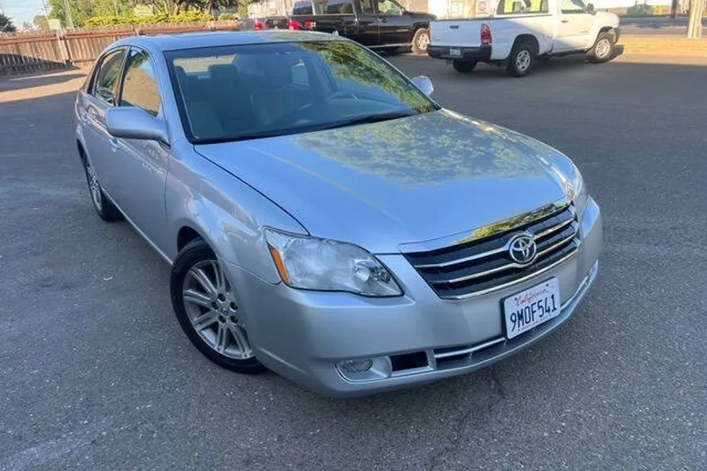 2007 Toyota Avalon Limited photo 1