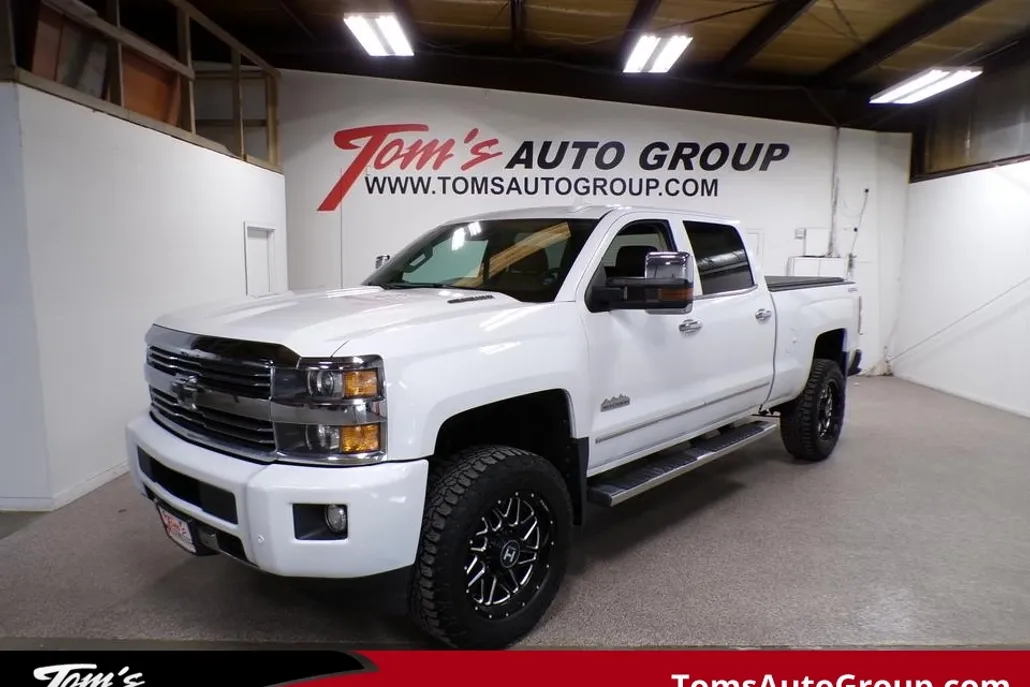 2015 Chevrolet Silverado 2500HD High Country photo 1