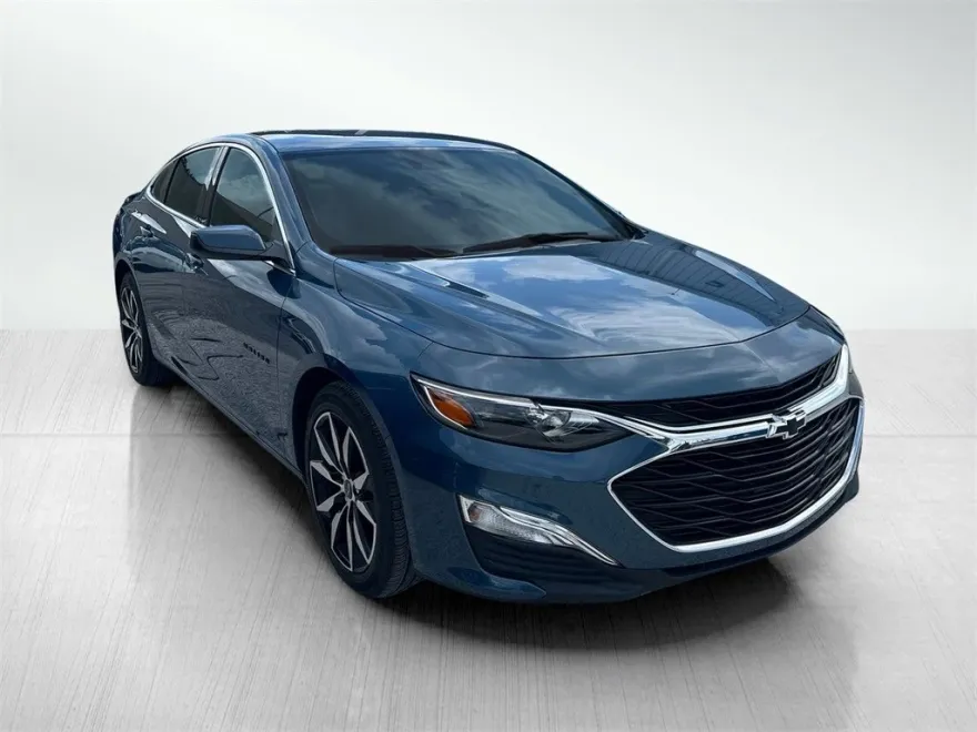 2024 Chevrolet Malibu RS photo 1