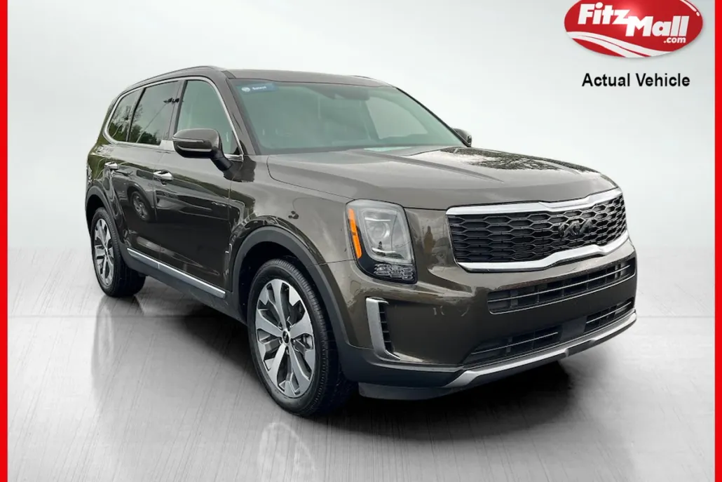 2022 Kia Telluride S photo 1