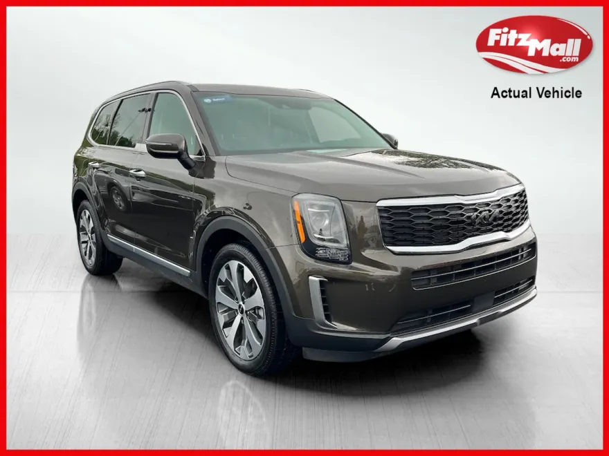 2022 Kia Telluride S photo 1