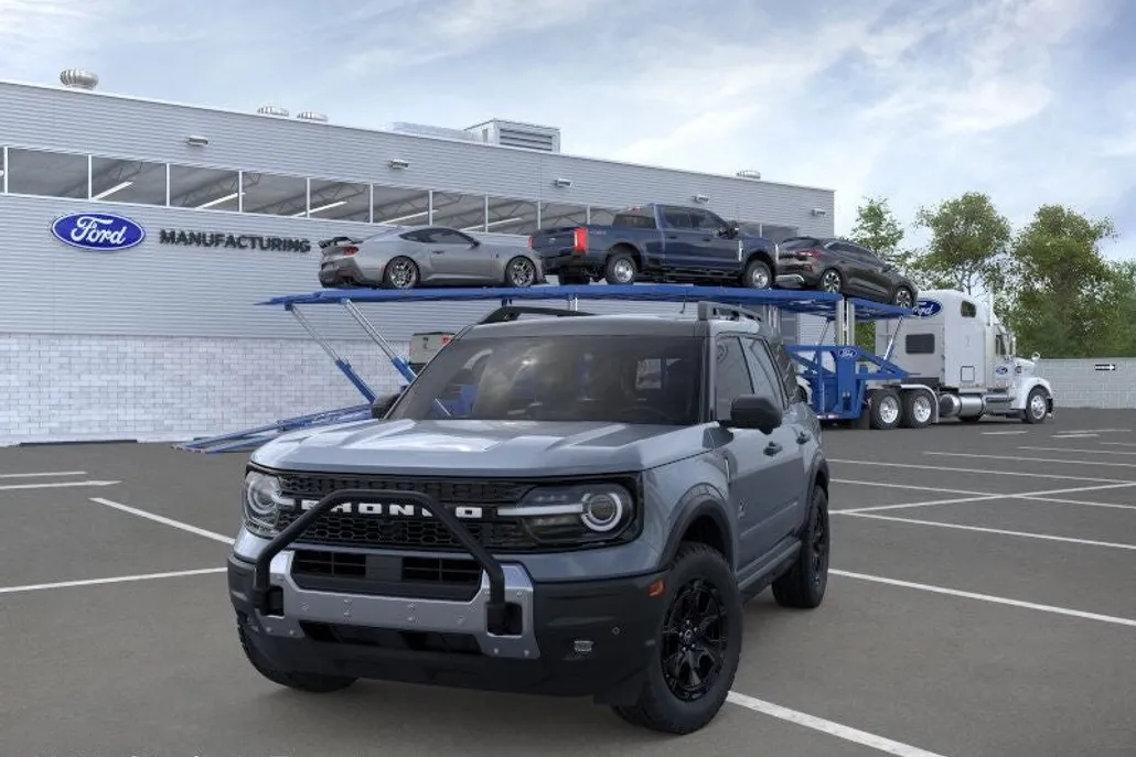 2025 Ford Bronco Sport Outer Banks photo 1