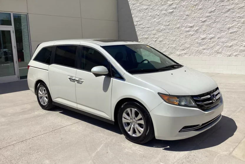2015 Honda Odyssey EX-L photo 1