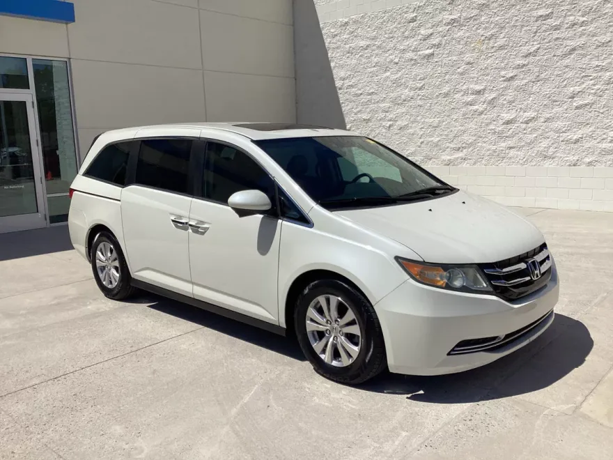 2015 Honda Odyssey EX-L photo 1