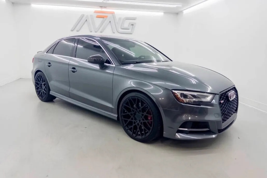 2017 Audi S3 Premium Plus photo 1