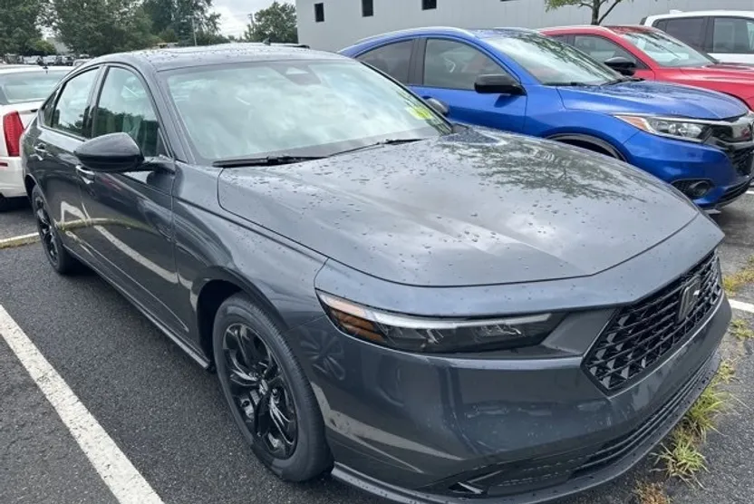 2025 Honda Accord SE photo 1