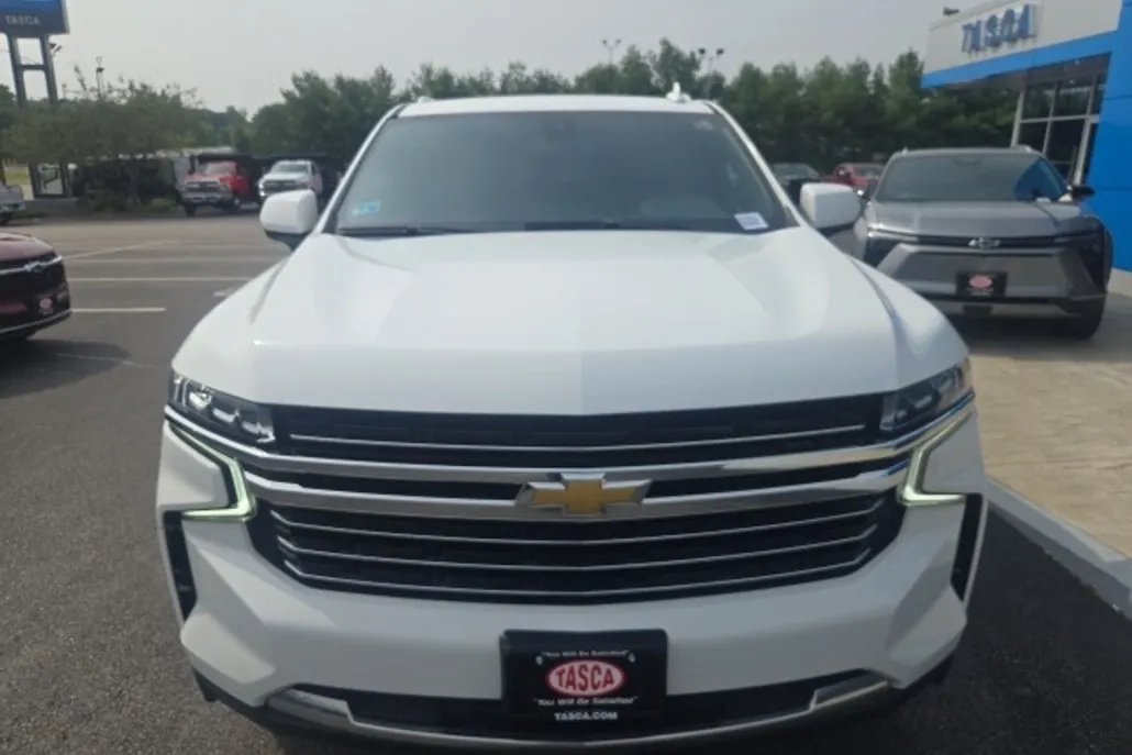 2021 Chevrolet Tahoe LT photo 1