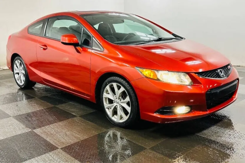 2012 Honda Civic Si photo 1