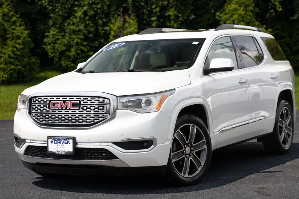 2018 Gmc Acadia Denali photo 1