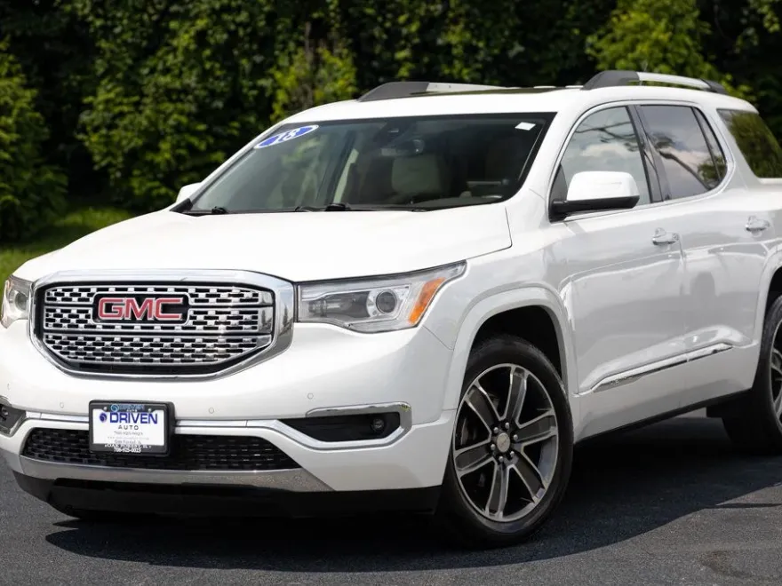2018 Gmc Acadia Denali photo 1