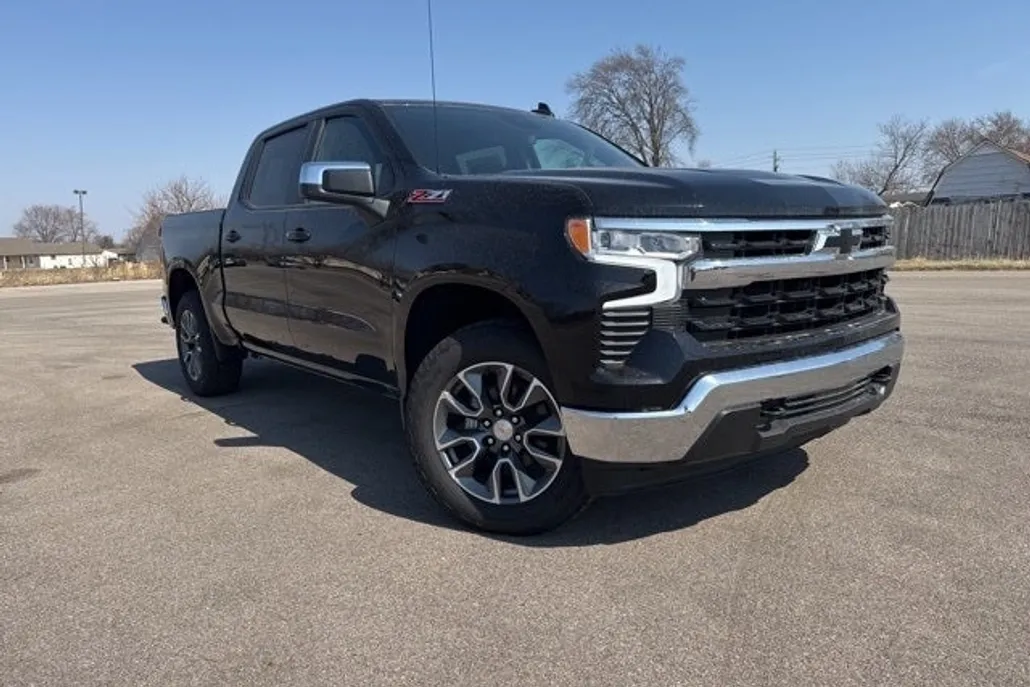 2025 Chevrolet Silverado 1500 LT photo 1