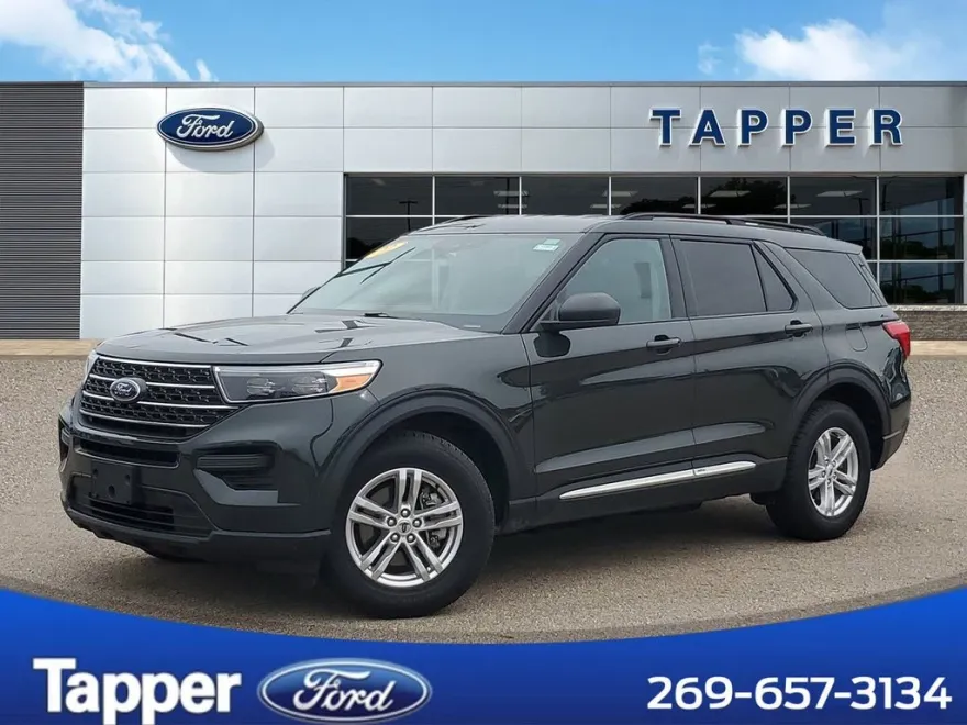 2022 Ford Explorer XLT photo 1