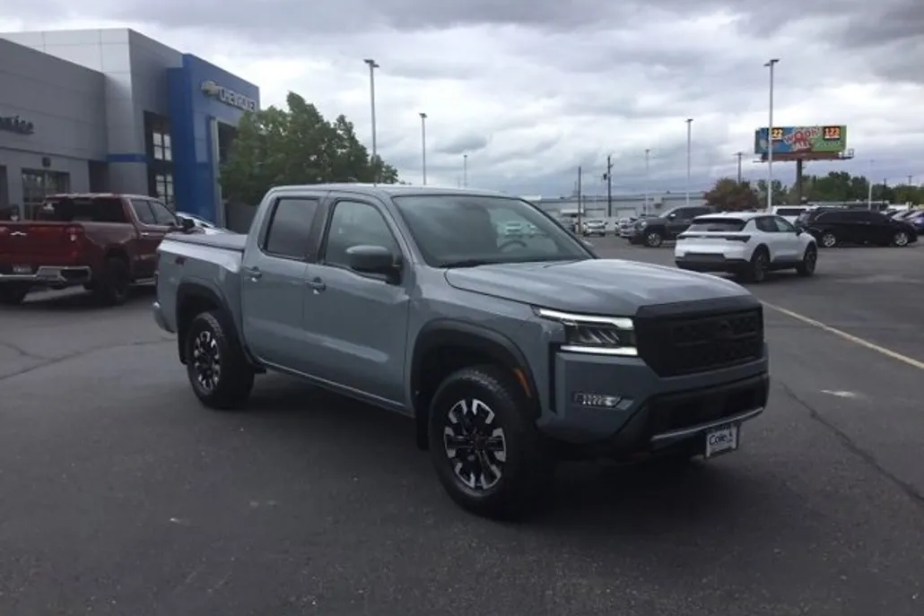 2024 Nissan Frontier PRO-4X photo 1