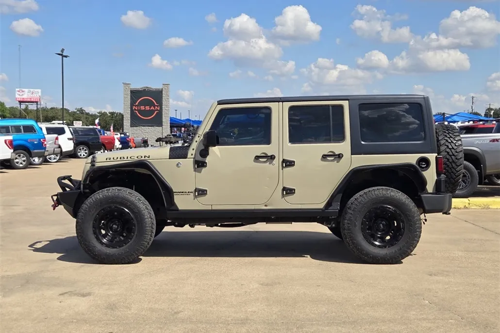 2017 Jeep Wrangler Unlimited Rubicon photo 1