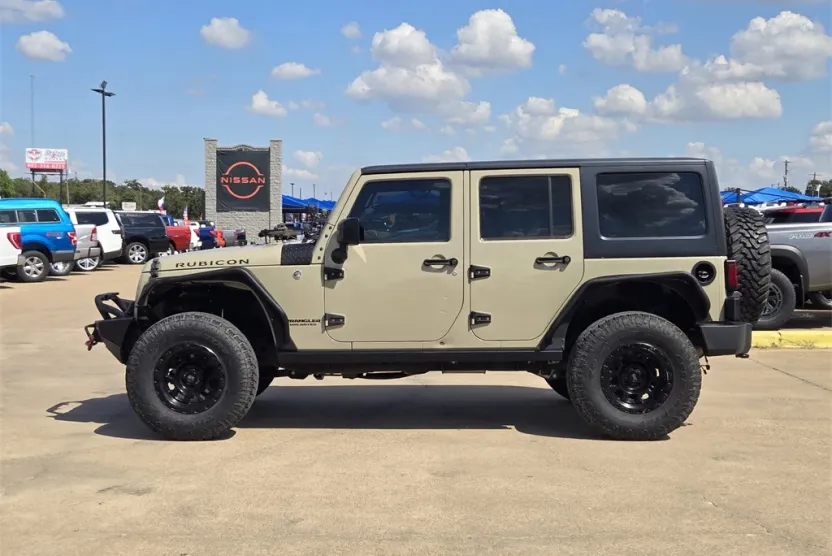 2017 Jeep Wrangler Unlimited Rubicon photo 1