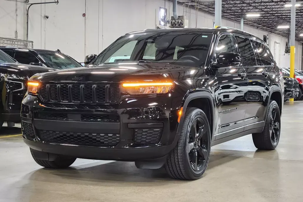 2021 Jeep Grand Cherokee Altitude photo 1
