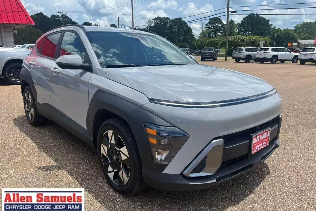 2024 Hyundai Kona SEL photo 1
